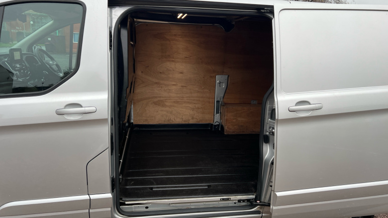 Ford Transit Custom 300 L1 Diesel Fwd 2.0 EcoBlue 130ps Low Roof Limited Van